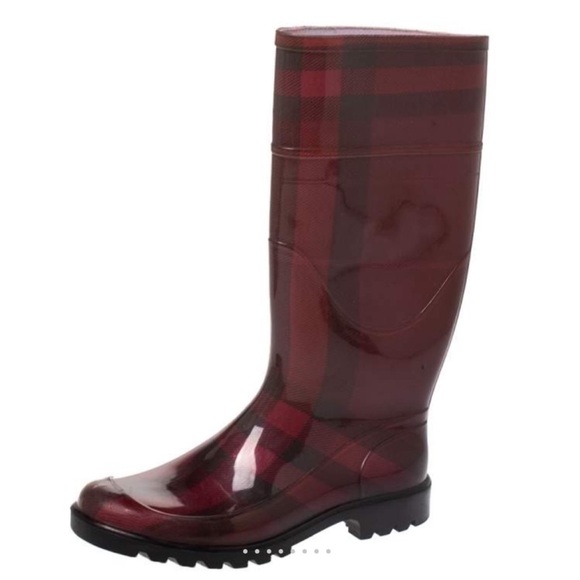 Burberry Nova Check Boots - Picture 1 of 9